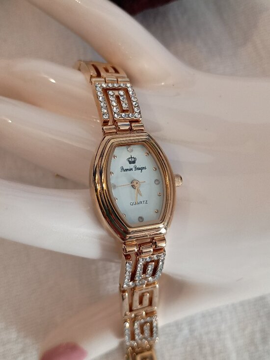 NEW Ladies Wrist Watch Premier Designs Jewelry Gold Plated w Crystals & Box